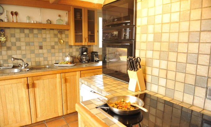 Lans-en-Vercors Casa | Casa tranquila, soleada, cerca del pueblo, capacidad para 4 personas, 180m2, grandes volúmenes