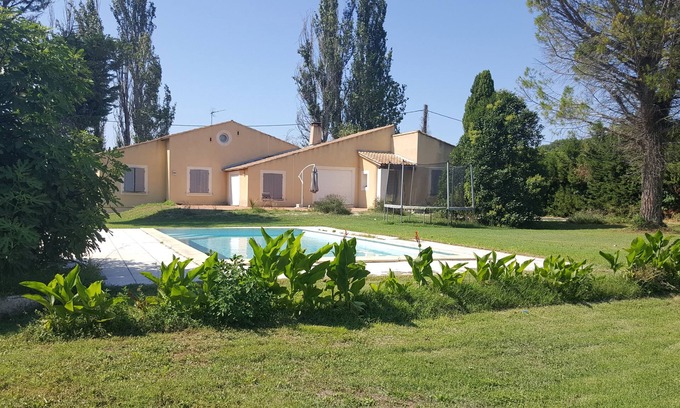 Pujaut Casa | Alquilo casa con piscina a 10 minutos de Aviñón