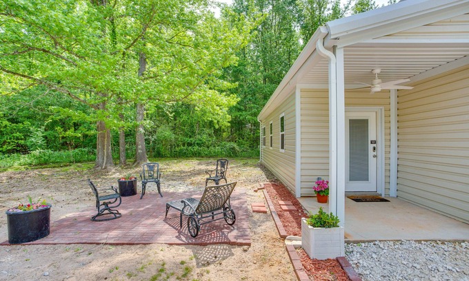 Mount Vernon Cabina | Quiet Mount Vernon Escape: Fish, Hike & Unwind!