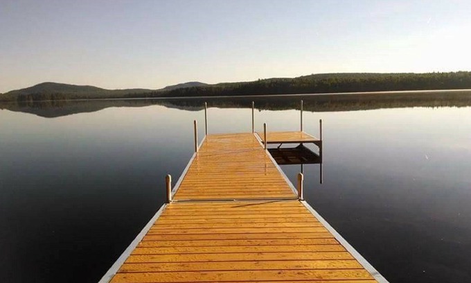 Shin Pond Cabina | Tranquila cabaña del condado de Penobscot del norte, frente al estanque de Shin Shin