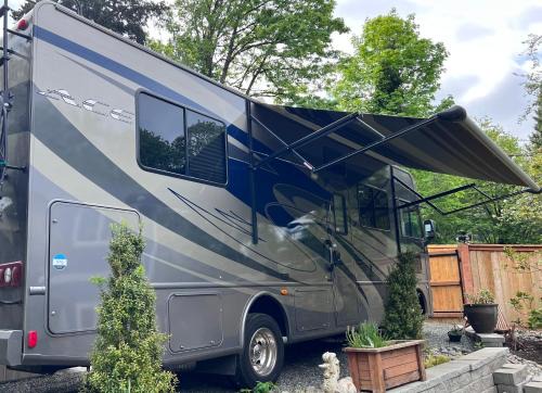 Rainier Valley Casa | Quiet Peaceful Backyard Class-A RV Near Airport