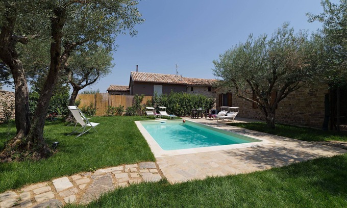 Pievefavera Casa | Quiet property set in a genuine context between nature and culture.