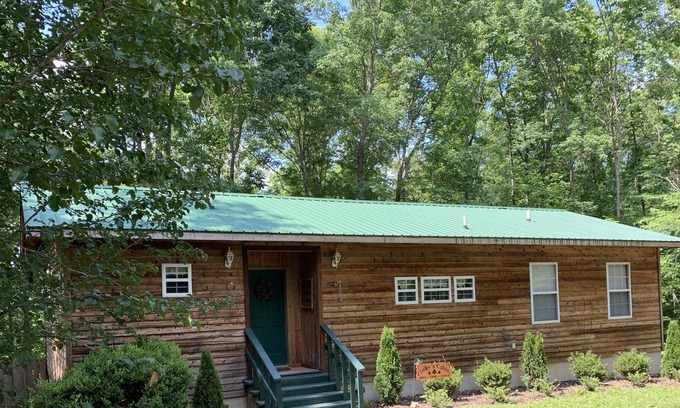 Waynesboro Cabina | Retiro tranquilo escondido en el bosque ... lugar perfecto para escapar de todo