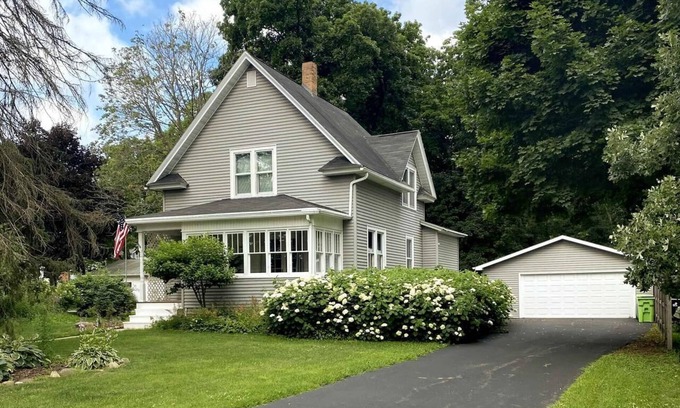 Green Lake Casa | Quiet retreat walking distance to Downtown