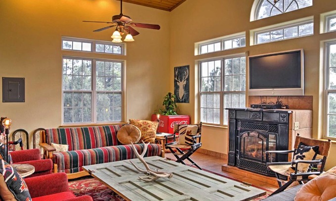 Ruidoso Casa | Quiet Ruidoso Hideaway - 2 Mi to Grindstone Lake!