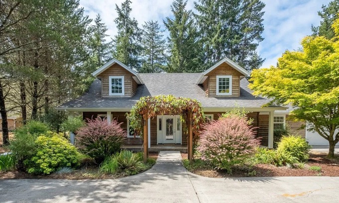 Nehalem Casa | Quiet, serene, forest setting. 45% monthly discount!