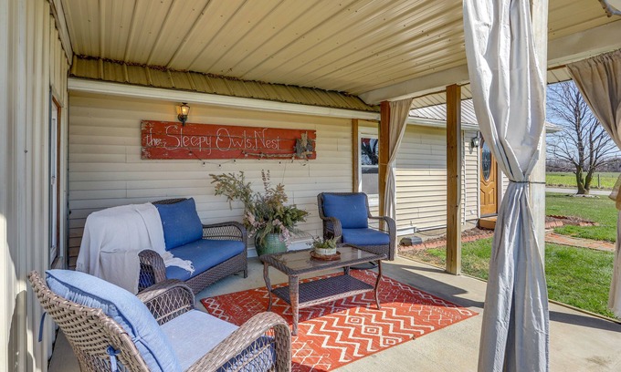 New Haven  Huron County Cabina | Quiet Shiloh Retreat w/ Spacious Yard & Fireplace!
