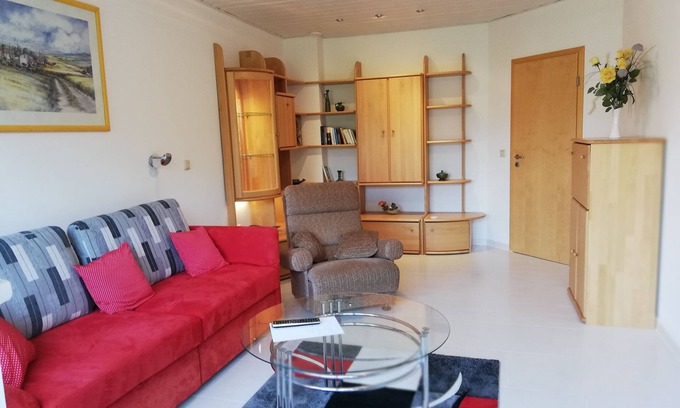 Leubnitz-Neuostra Apartamento | tranquilo, cerca del centro, 3 salas de estar, 2 a 6 personas, 3 líneas de autobús cercanas (50 m)