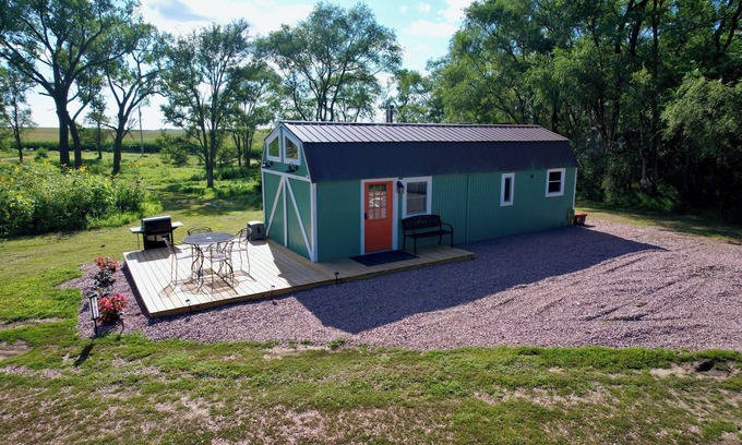 Burbank Casa | Quiet Tiny House in the Country