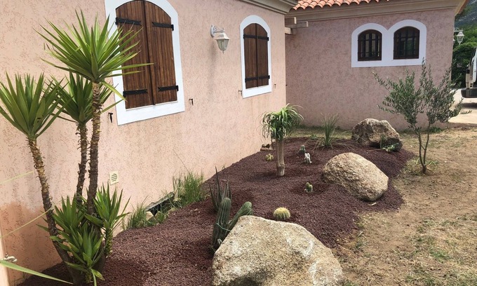 Marine de Saint Ambroggio Villa | Villa tranquila de 3 dormitorios SAN AMBROGGIO - piscine- vista al mar y montaña