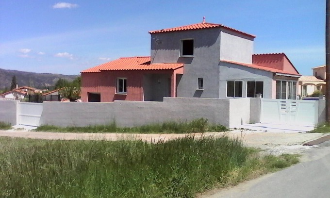 Rigarda Casa | Villa tranquila al pie de las montañas.