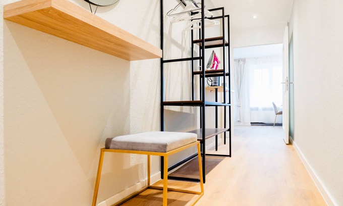 Bayenthal Apartamento | QUIET / WLAN / Netflix / Elevator