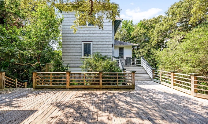 Cape Fear Station Casa | Quiet, Wooded Sanctuary - Near Sunrise and Sunset Beaches - Dog Friendly