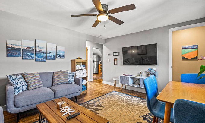 Quincy Apartamento | Quincy Beach Home Next to Boston & T, Free Parking