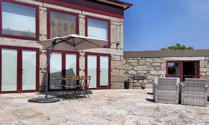 Guilhofrei Villa | Casa rural 'Casa Do Alpendre - T2' con vistas al lago, Wi-Fi y aire acondicionado