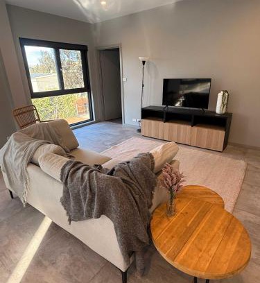 Queanbeyan West Apartamento | Quite and large 2 bedroom - Sleeps 6 - 2 bathrooms