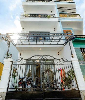 Phuong Hotel | Quynh An Home