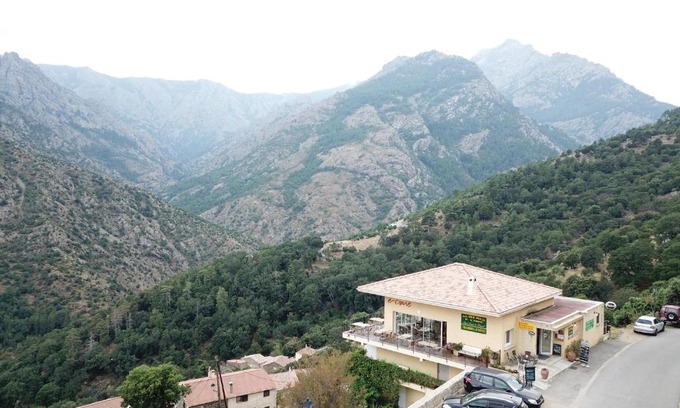 Asco Cama Y Desayuno | Résidence E CIME ASCO Locations de studios meublés