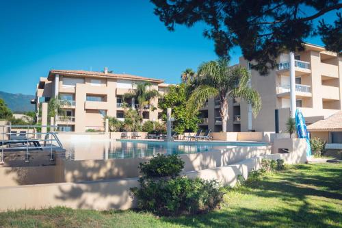 Santa-Lucia-di-Moriani Apartamento | Résidence Marina Bianca