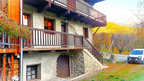 Vallouise-Pelvoux Apartamento | Résidence Maison Pelmou-pelvoux - Jolie appartement T3 dans maison de pays pour 6 personnes avec balcon. MAE-6881