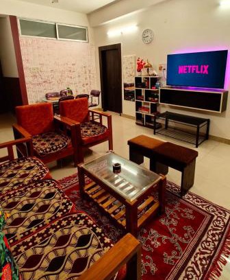 Beltola Apartamento | Raga Homestay- Purple Retreat- 2BHK Apartment