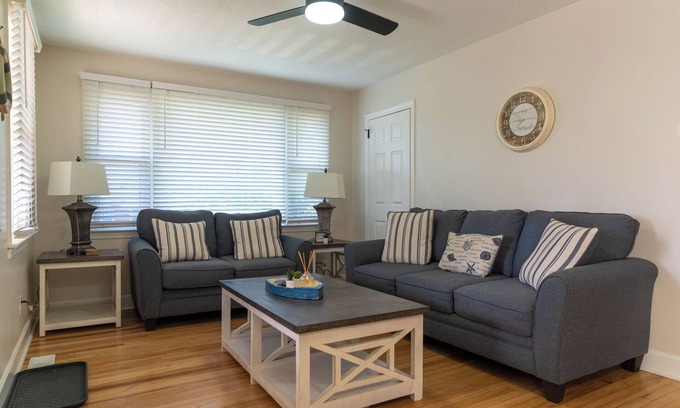 Martinez Casa | Rainbow Retreat -Augusta Brick Ranch home in heart of Augusta