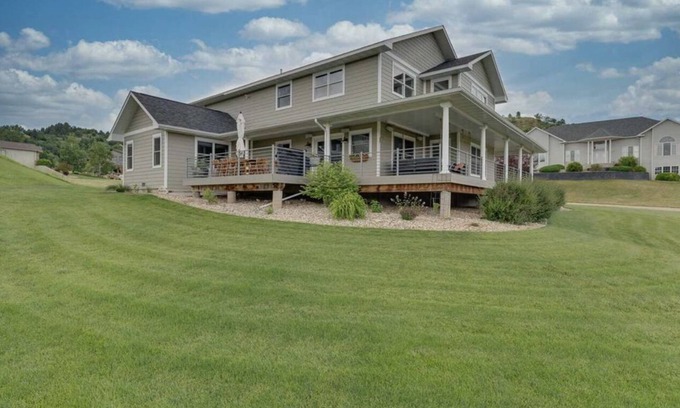 Spearfish Casa | Rally Rental in Sandstone Hills!