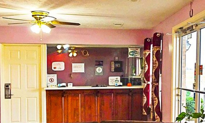 Fruitvale Hotel | Rama Inn Bells