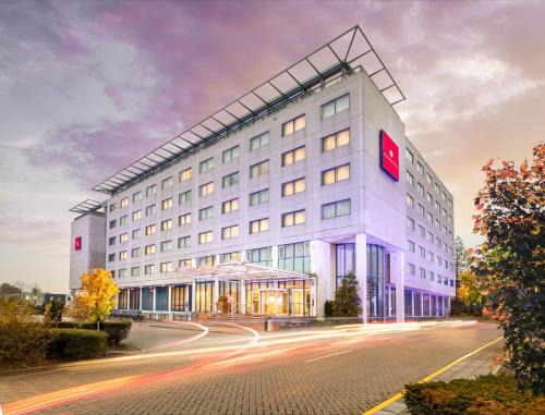 Badhoevedorp Hotel | Ramada by Wyndham Amsterdam Airport Schiphol