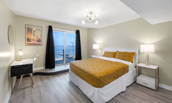 Fox Lake Apartamento | Randolph Hotel Capone Suite 201