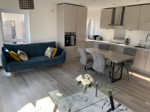 Harlow Apartamento | Raphvin Apex Abode