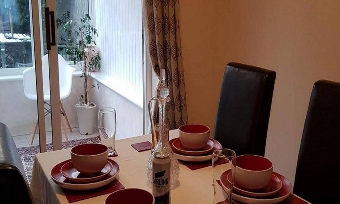 Luton Apartamento | Ravenhill House - Huku Kwetu (Luton)