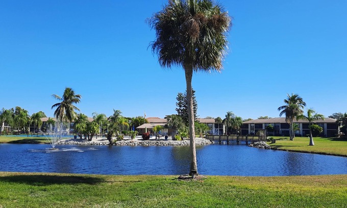 Iona Condominio | Sólo renovado !! Hermosa planta baja de 2 dormitorios, 2 baños condominio cerca de Sanibel!