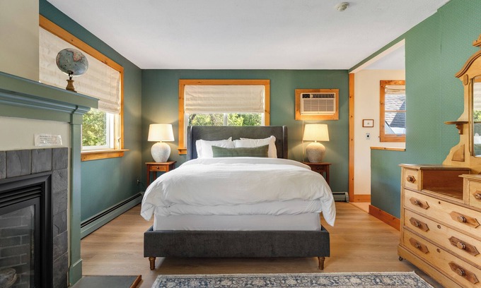 Mendon Apartamento | Red Clover Inn Jacuzzi Queen Suite near Killington