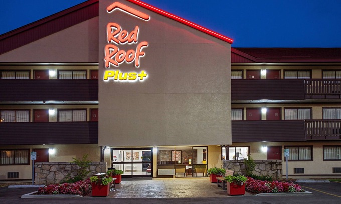 Nashville Hotel | Red Roof Inn PLUS+ Nashville Fairgrounds