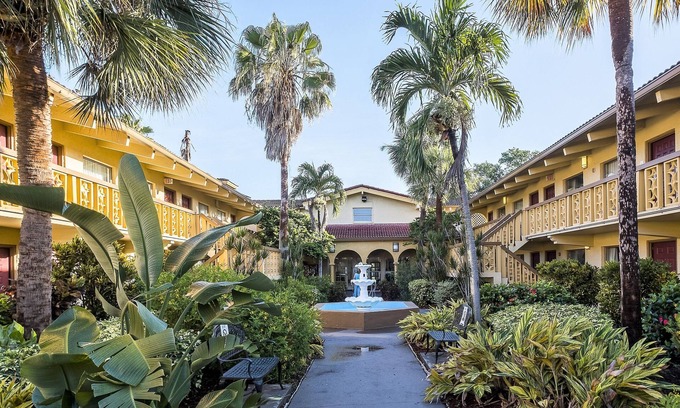 St. Petersburg - Clearwater Hotel | Red Roof Inn Tampa Bay - St Petersburg