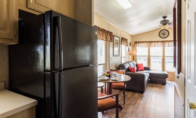 Kinder Casa | Red Shoes RV Park