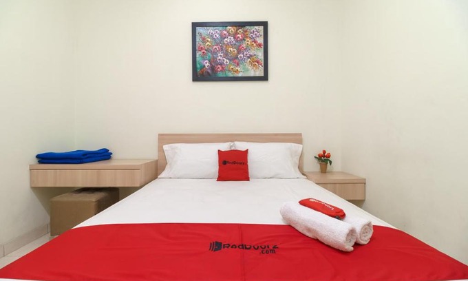 Depok Casa | RedDoorz Syariah @ Cinere Depok