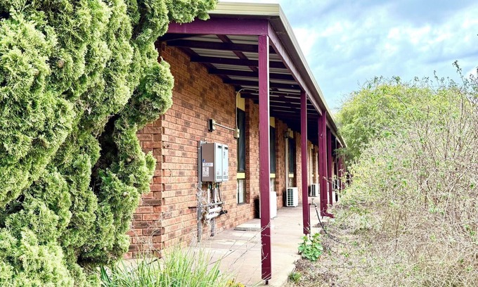 Mathoura Hotel | Redgum Motel