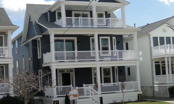 North End Apartamento | 1321 Central Ave., Ocean City, NJ. ¡Los primeros fines de semana de otoño están disponibles!