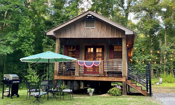 Redwood Cabina | Close to Vicksburg & Military Park