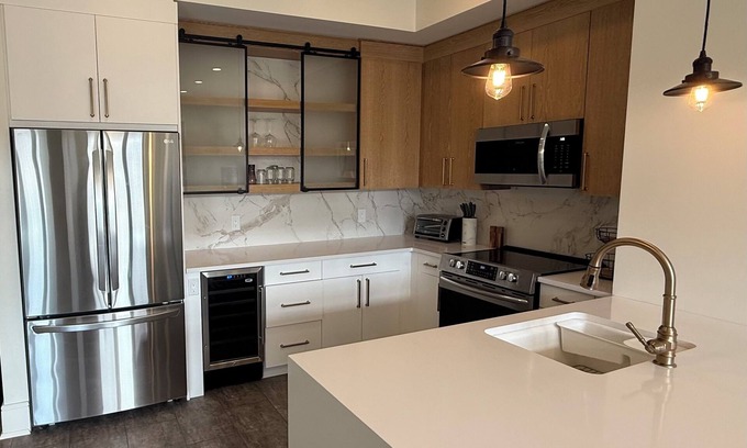 Riverhead Apartamento | Refined Residences, Riverhead Charm