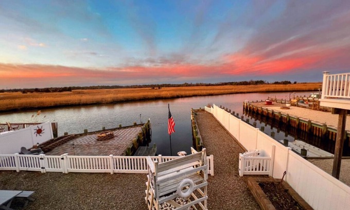Leeds Point Casa | RELAX..Beautiful Waterfront Bungalow..Modern,Clean,Quiet,&Serene.Minutes to LBI