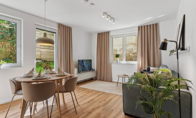 Bielefeld Apartamento | Relax in Style Apartment with Terrace & Free Parking Bielefeld’s Best Location