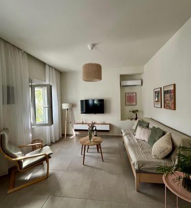 Kalo Chorio Apartamento | Relax under the mulberry tree