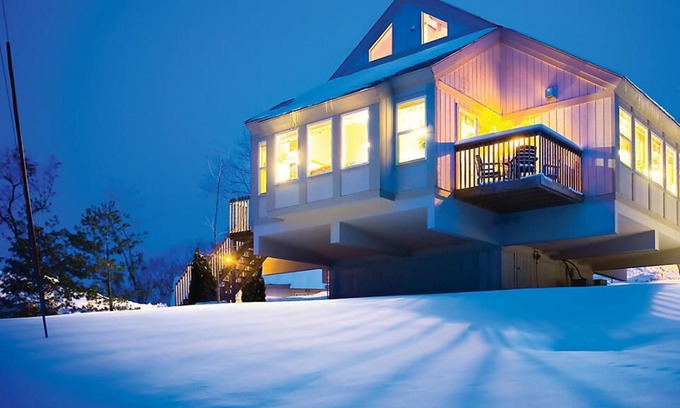 Wisconsin Dells Complejo | Relax & Unwind! BGV's Christmas Mountain Village-3 BR 3 Bath Townhome