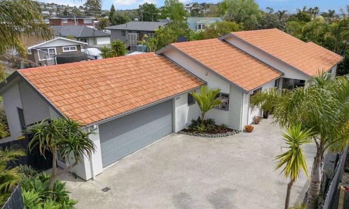 Stanmore Bay Casa | Relaxed family get away - 5 min Walk to Beach, Parks, Leisure Centre & Shops