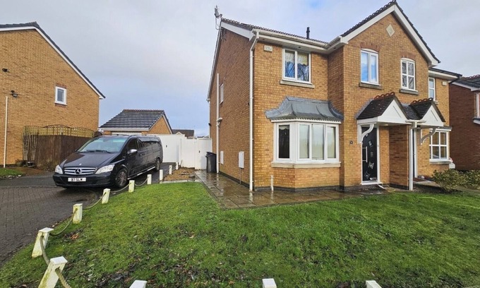 Widnes Casa | Relaxed, Peaceful High Standard Entire Home