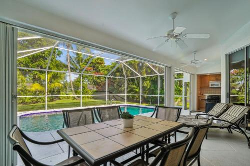 Crown Pointe Casa | Relaxed Tropical NAPLES Retreat 5 mi to Beach home