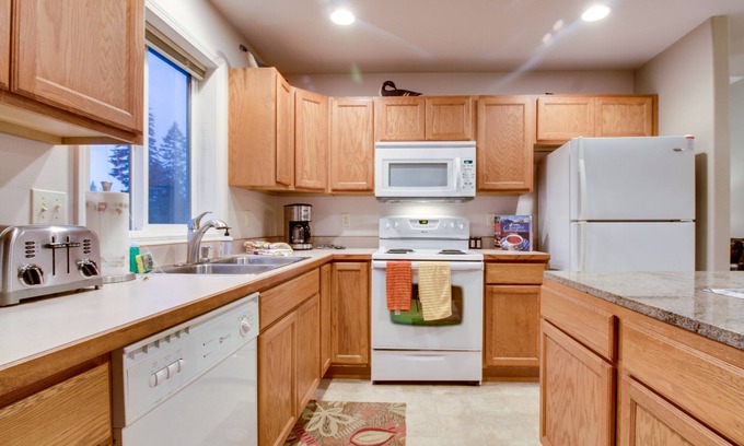 Whitefish Casa | Relaxing Home Near Whitefish Lake Golf - Just a Mile from Whitefish & the Lake